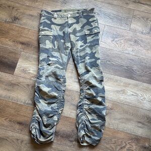 Camouflage Corduroy Cargo  Youique Sz. 7 Pre-owned, Good Condition